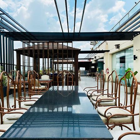 Grand Regent Hotel And Suites ไฟซาลาบัด ภายนอก รูปภาพ