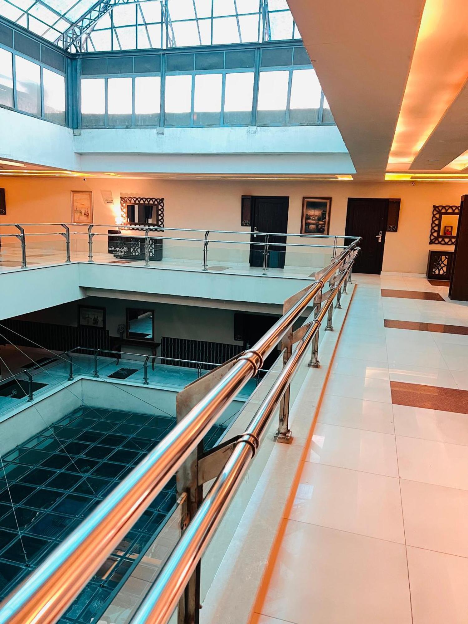 Grand Regent Hotel And Suites ไฟซาลาบัด ภายนอก รูปภาพ